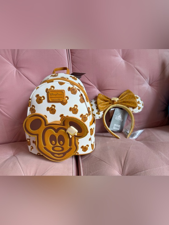 Loungefly Handbags - Disney parks Loungefly scented waffle set! New with tags!!